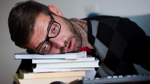 11. Что нужно положить под подушку в ночь перед экзаменом?