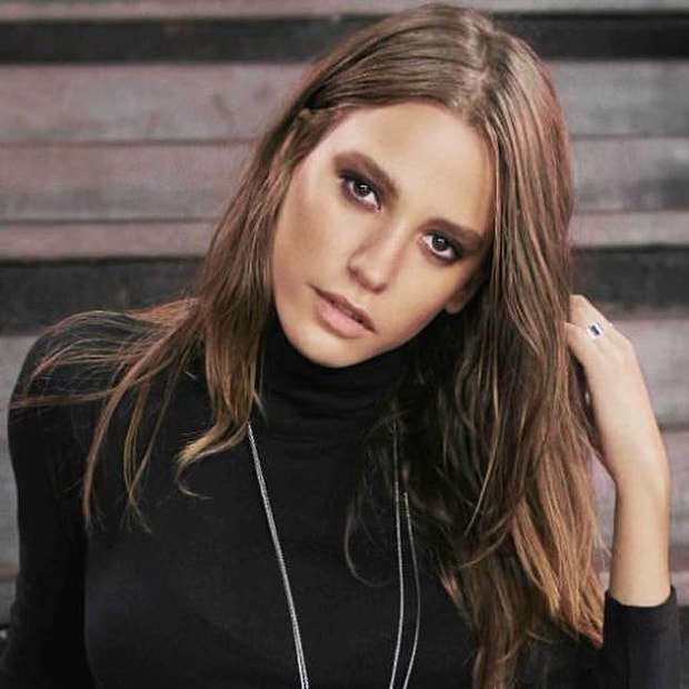 Serenay Sarıkaya