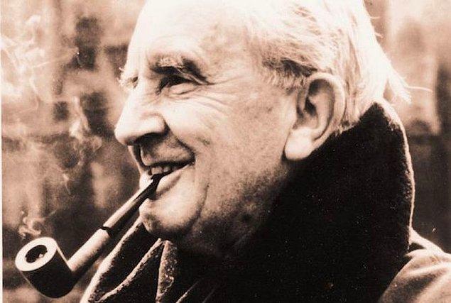 7. J.R.R. Tolkien (3 Ocak 1892 – 2 Eylül 1973)