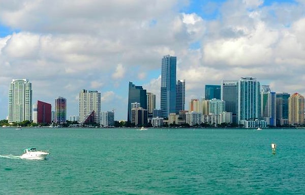 10. Какой это город США?