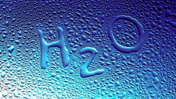 3. Где в солнечной системе находятся самые большие запасы воды?