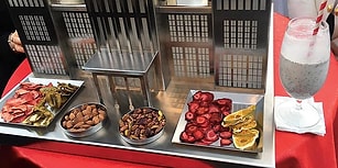 30 Ağustos Resepsiyon Menüsü Sosyal Medyanın Gündeminde: Ejder Meyveli Smoothie, Zencefilli Somonlu Suşi...