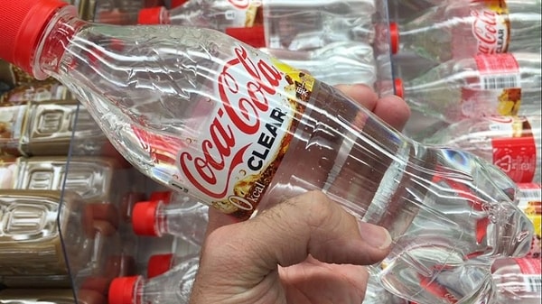 4. Ну а если вы не готовы экспериментировать, то можно просто освежиться водой от Coca Cola