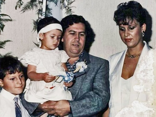 8. Однажды он сжег $2 млн, чтобы его дочь согрелась