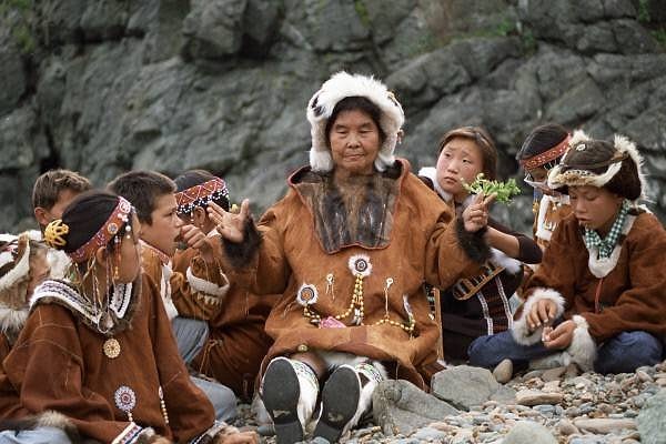 5. Как называется народность Дальнего Востока, живущая на Камчатке?
