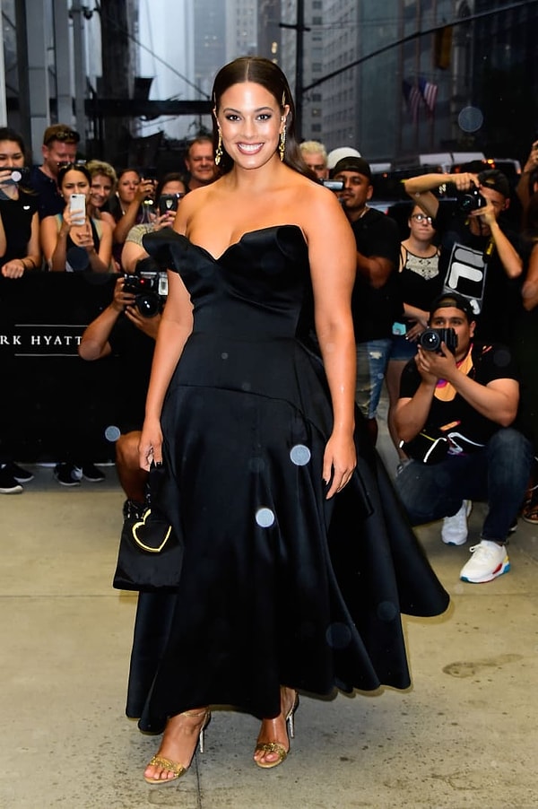 11. Американская модель "plus-size" Эшли Грэхем