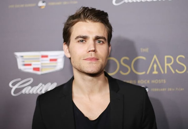 12. Пол Уэсли владеет польским.