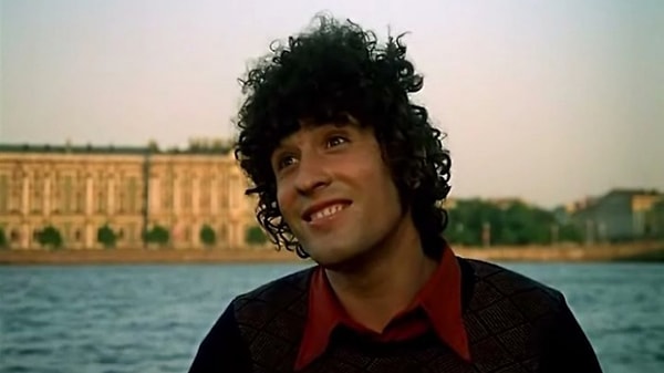 2. В роли Джузеппе из «Невероятных приключений итальянцев в России» снимался актер Нинетто Даволи. До этого он в основном снимался только у одного режиссера. У какого?