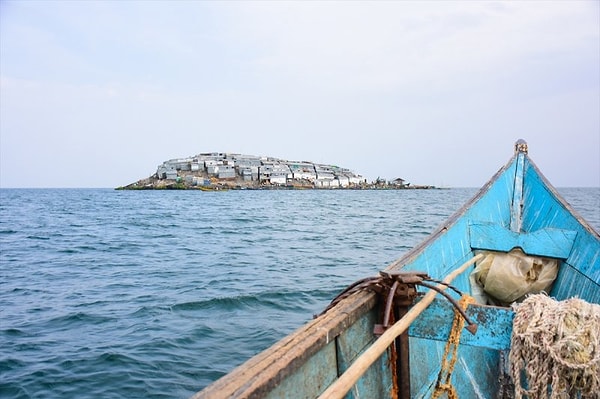 В общем, сами понимаете, при таких условиях не до шику.