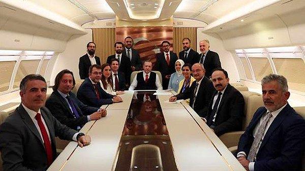 Cumhurbaşkanı Erdoğan, Azerbaycan dönüşü uçakta gazetecilere açıklamalarda bulundu.