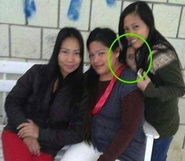 11. Девочки говорят, что их было только трое. Тогда возникает неприятный вопрос: кто же эта четвертая?