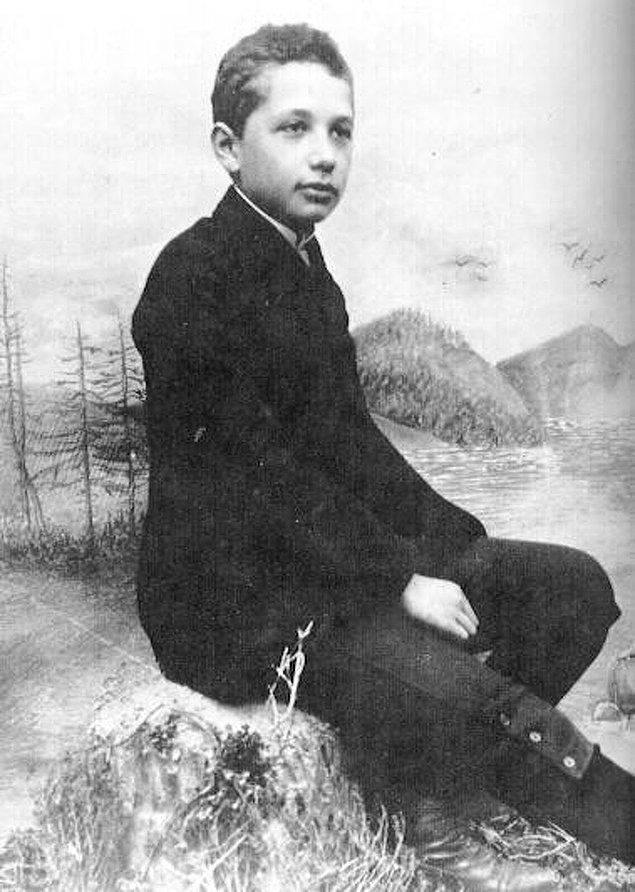 4. 12 yaşındaki Albert Einstein, 1891 yılı.