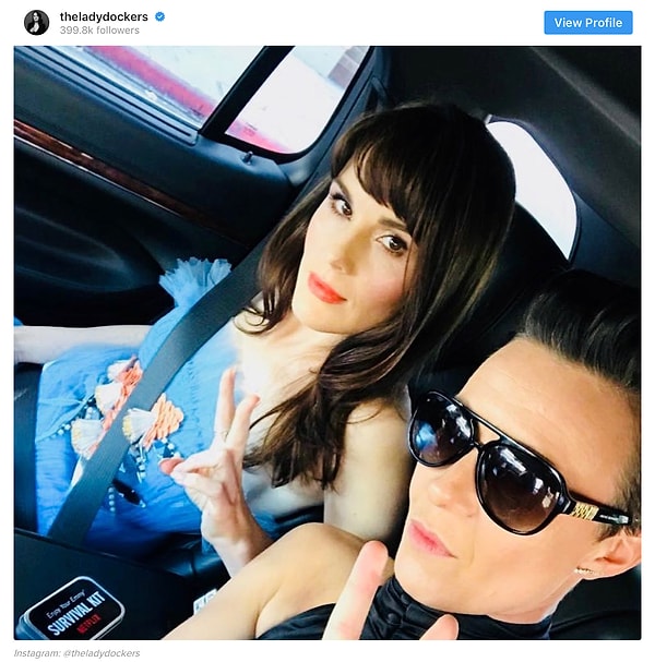 20. Мишель Докери в небесно-голубом платье готова блистать на дорожке с другими звездами.