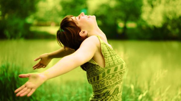 Принимайте все, что дает вам жизнь, с благодарностью.