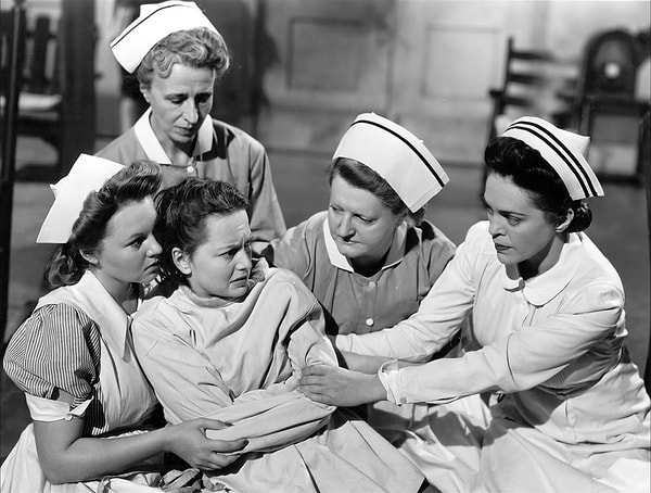 18. “Тебе пора лечиться. Только сумасшедшие не хотят детей”.