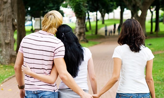 Тест: С кем из знаменитостей изменила бы ваша вторая половинка?