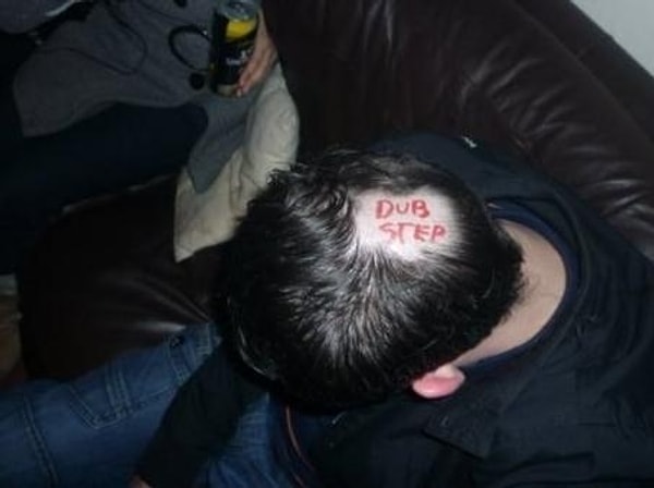 10. Теперь все знают, какую музыку он любит!