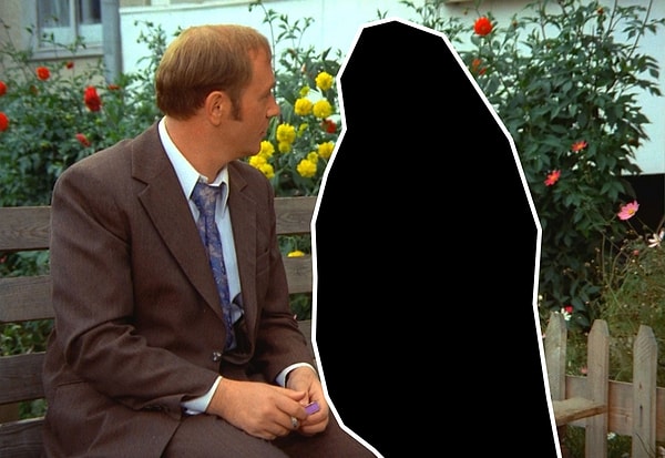 3. Кого вырезали из кадра фильма "Афоня"?