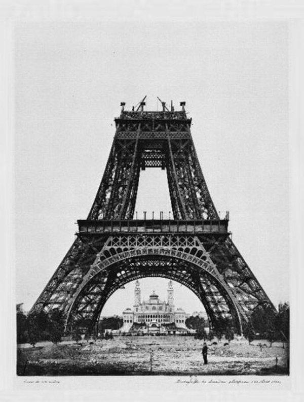 9. Eyfel Kulesi, Paris
