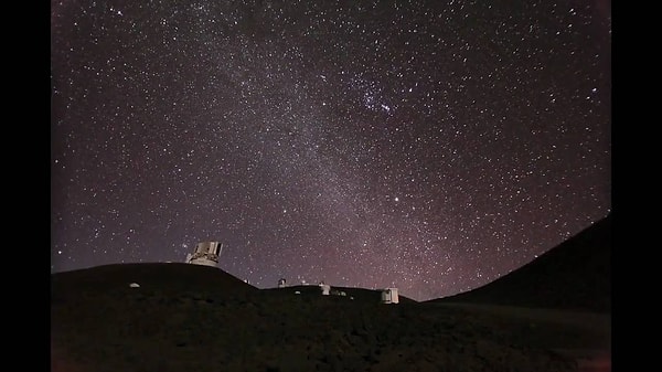 2. "Во всех странах мира должен быть введен единый День космоса, в который абсолютно повсюду будет выключаться электричество"