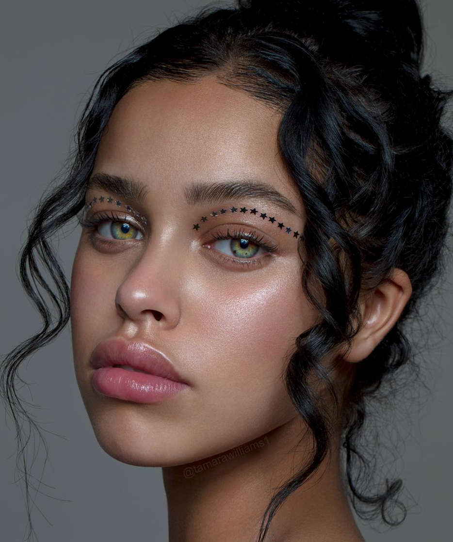 Grunge makyaj trendi nedir Grunge makyaj trendi nedir