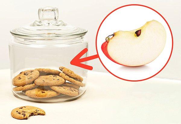 14. Bir elma dilimiyle kurabiyelerin kurumasını geciktirmek: