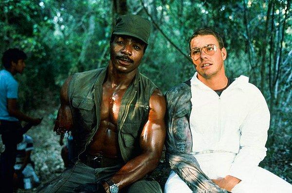 10. Filmle aynı ismi taşıyan Predator rolü başta Jean Claude Van Damme'a teklif edilmiş ancak oyuncu, ''Yürüyen bir görsel efekt'' olmak istemediği için rolü reddetmiş.