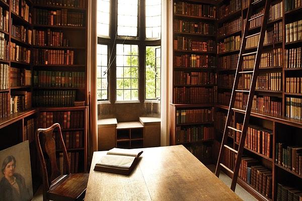 6. Oxford'da bulunan Somerville College'ın kütüphanesiiii 😍
