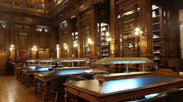 16. Buenos Aires Kütüphanesinin güzelliği? 😍
