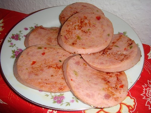 16. О, этот запах жареной колбасы...