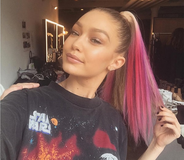 8. Джиджи Хадид тоже шокировала подписчиков розовыми волосами