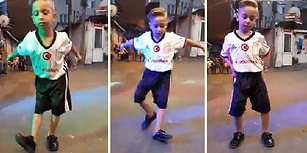 Müziğin Ritmine Kendini Kaptıran Ufaklıktan Saatlerce İzlemelik Muhteşem Performans