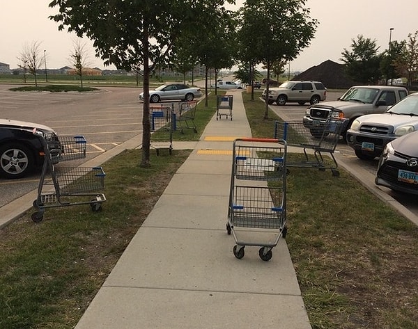 2. У вас уже начал дергаться глаз?