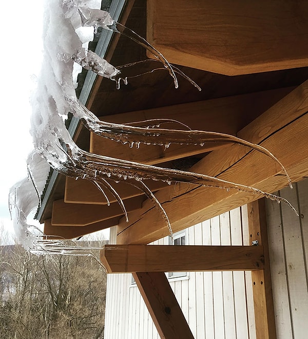 4. Так произошло из-за сильного ветра и мороза. Впечатляет, правда?