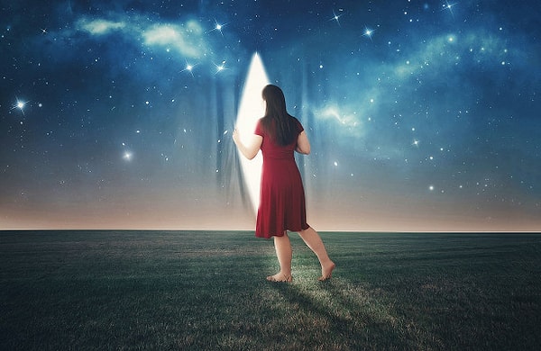 6. Как вы думаете, существует ли жизнь после смерти?