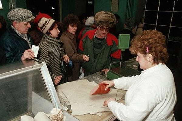 13. Какой сервелат просто обожали советские люди?