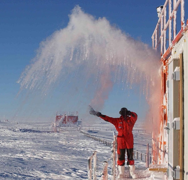 "Жить в Конкордии трудно, но последнее время она привлекает внимание многих исследователей"