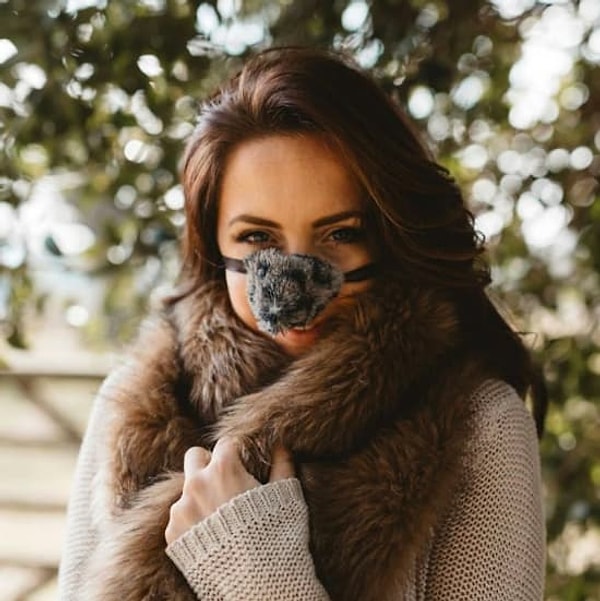 Неплохой вариант под меховой воротник вашего пальто