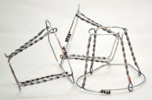 5. Как называется приспособление из проволоки, которое удерживает пробку игристых вин?