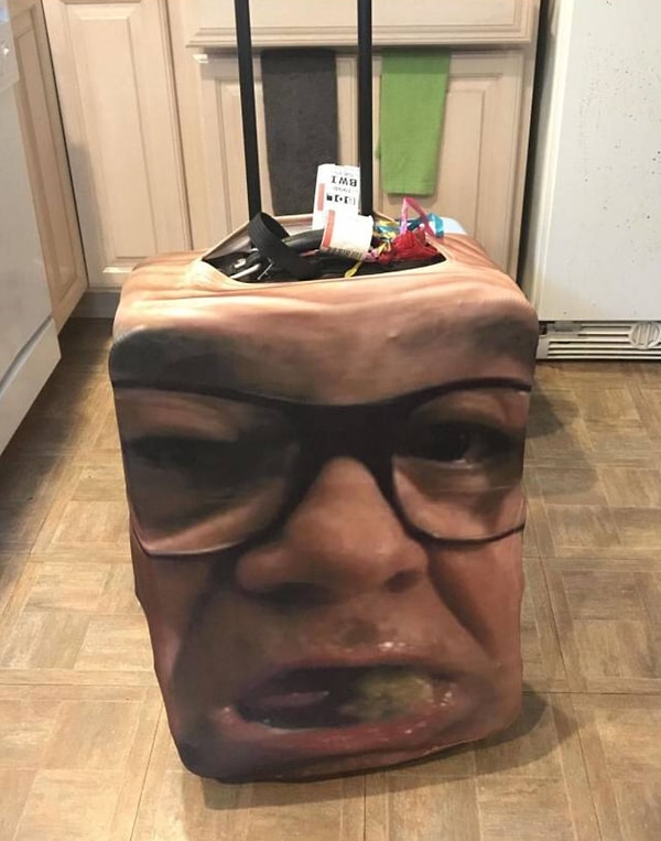 6. «Моей жене по какой-то причине категорически не нравится чехол для чемодана, который я выбрал на свой вкус».