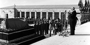 Atatürk'ün Anıtkabir'e Nakli ve Defnine İlişkin Ortaya Çıkan Yeni Görüntüler