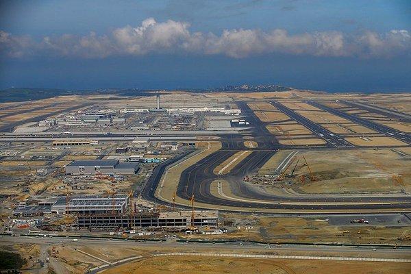 Günde 2 bin uçağın iniş-kalkış yapabileceği havalimanı, dünyanın en büyüğü olacak