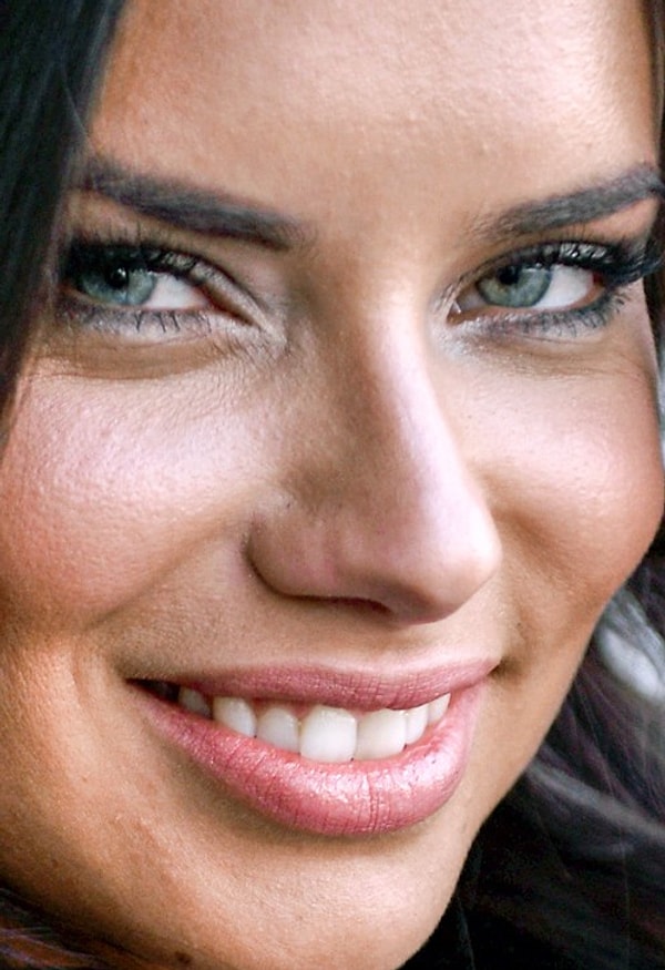 5. Адриана Лима