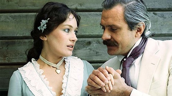 7. "В делах любви, как будто мирных, стезя влюбленных такова...".