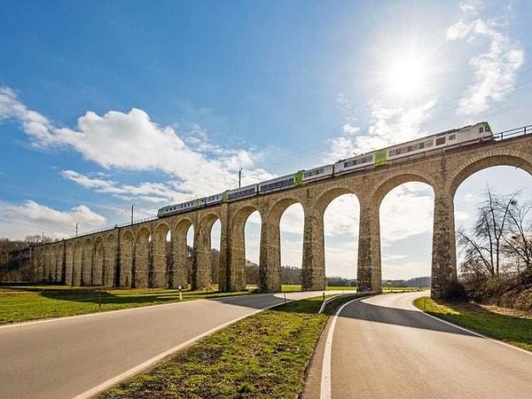 7. "Confoederatio Helvetica" - это...