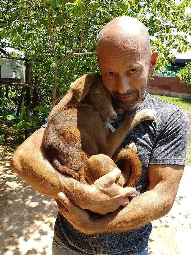 2. A 4-month-old puppy rescued from a dog slaughterhouse in Cambodia is ready to give his heart to this human.