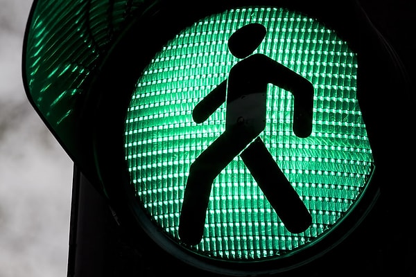 6. На каком светофоре нужно повернуть направо?