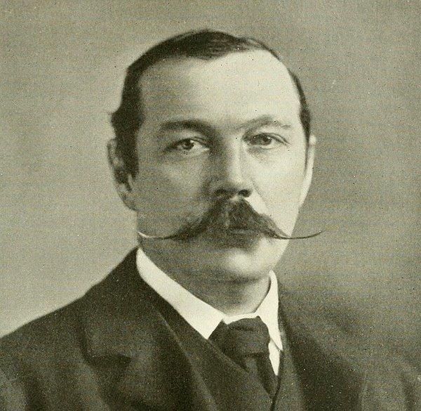 5. Ünlü Sherlock Holmes yapıtlarında 100'den fazla cinayet çözen Sir Arthur Conan Doyle, gerçek hayatta da 2 cinayet vakasını çözmüş.