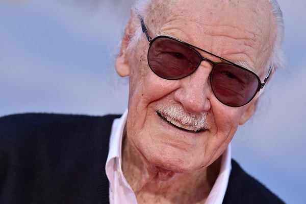 Стэн Ли - много лет являлся настоящей легендой студии комиксов. Он приложил руку к созданию таких персонажей, как Железный человек, Человек-паук, Тор, Доктор Стрэндж, Халк, Сорвиголова.