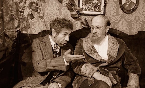 5. Лучше читать "Собачье сердце" или смотреть его по телевизору?